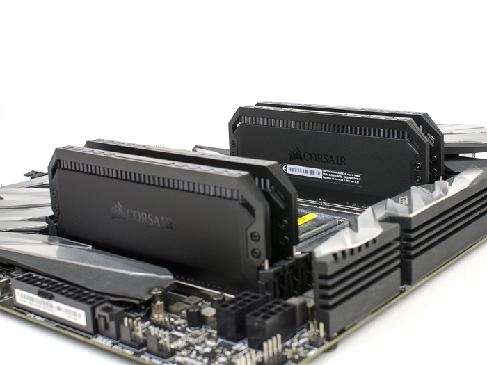Corsair Dominator Platinum RGB 32gb DDR4 3200 21k