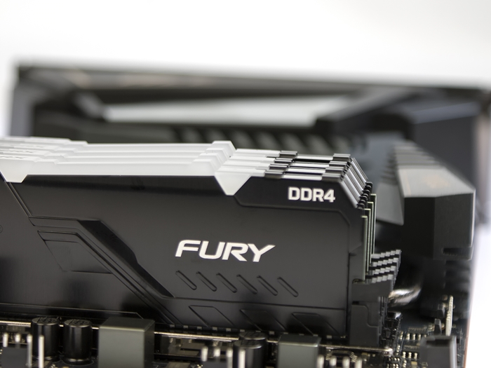 HyperX Fury RGB DDR4 3200 32GB 13k