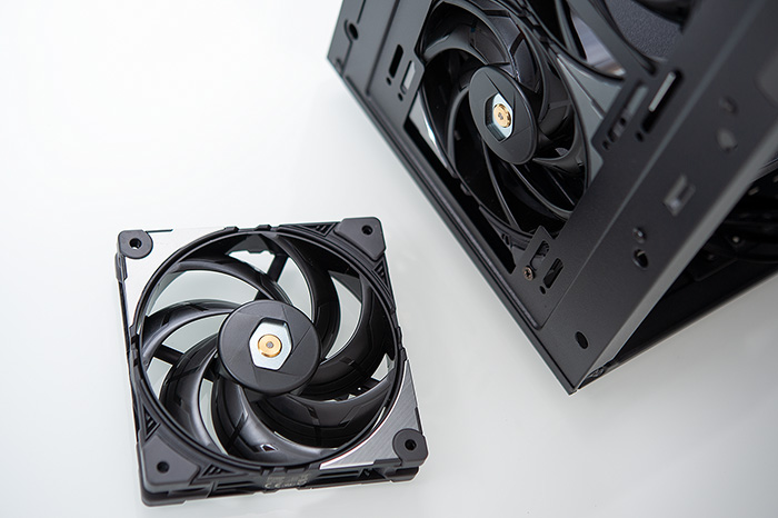 Cooler Master MASTERBOX MB400L 15k