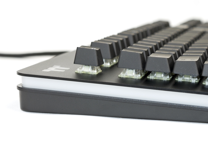Thermaltake Level 20 RGB Mechanicla Keyboard Black Speed Silver 17k