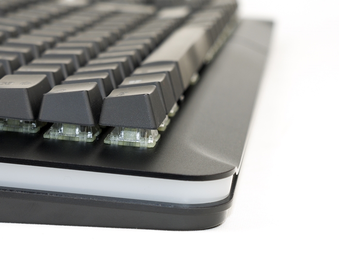Thermaltake Level 20 RGB Mechanicla Keyboard Black Speed Silver 17k
