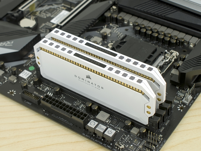 Corsair Dominator Platinum RGB White DDR4 3600 16GB 10k
