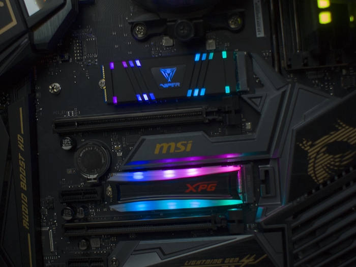 Viper VPR100 RGB 1TB 26k