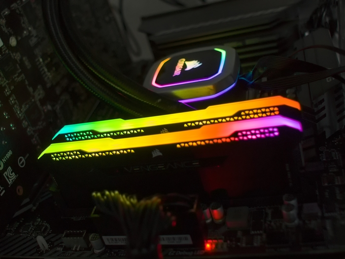 Corsair Vengeance RGB Pro SL DDR4 3600 13k