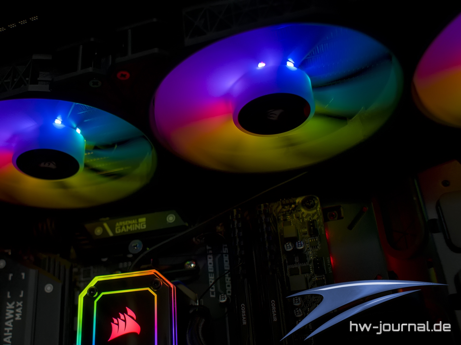 Corsair ICUE H170i Elite Capellix 11