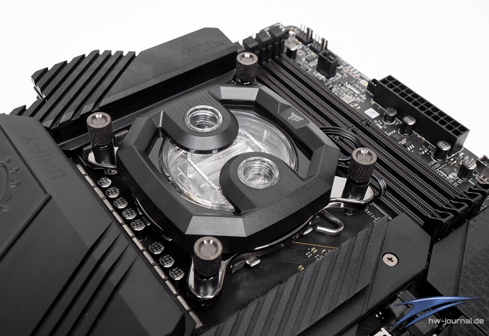 Corsair XH305i RGB Pro 34