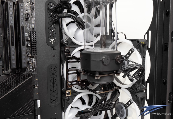 Corsair XH305i RGB Pro 41