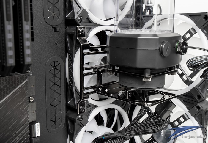 Corsair XH305i RGB Pro 43
