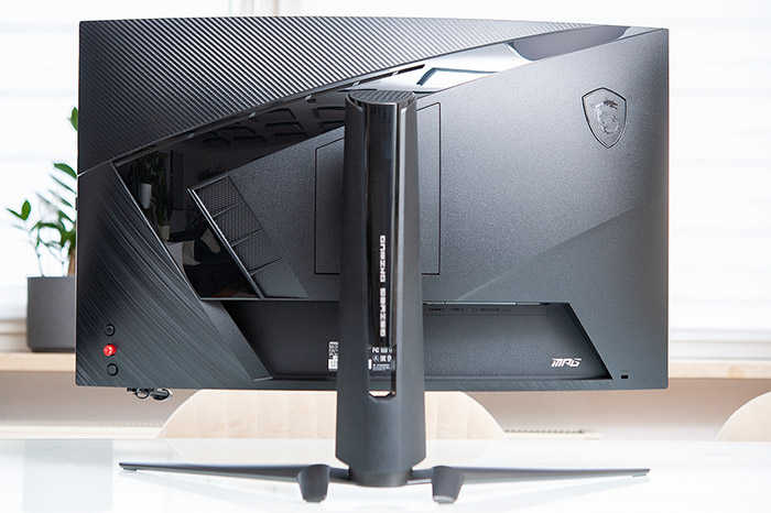MSI MPG ARTYMIS 273CQRDE 6k