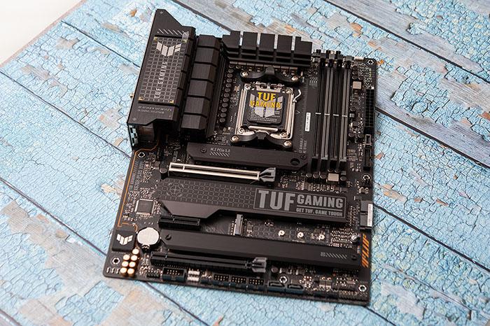 asus tuf gaming x670e wifi plus 4k