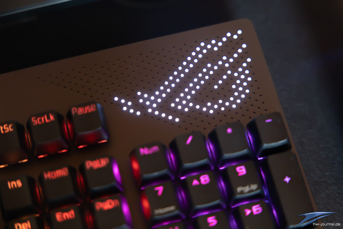 asus rog strix flare ii animate thumb 7