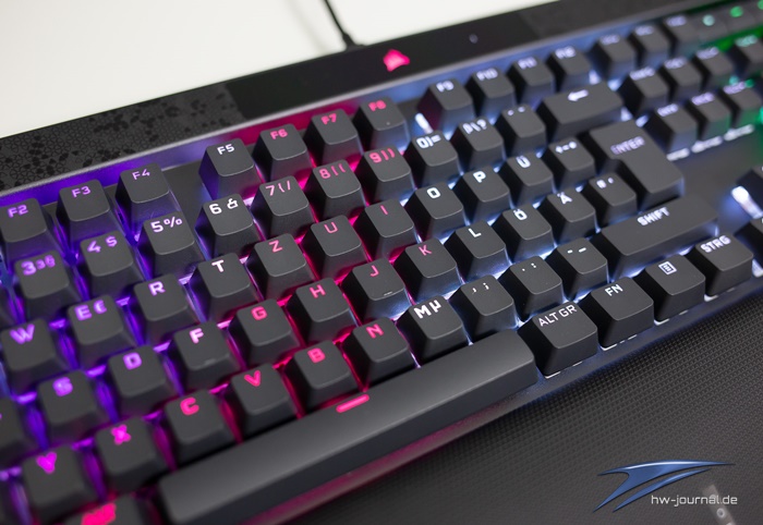 Corsair K70 max 06