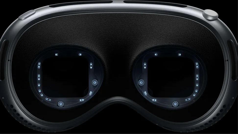 Apple Vision Pro Headset001