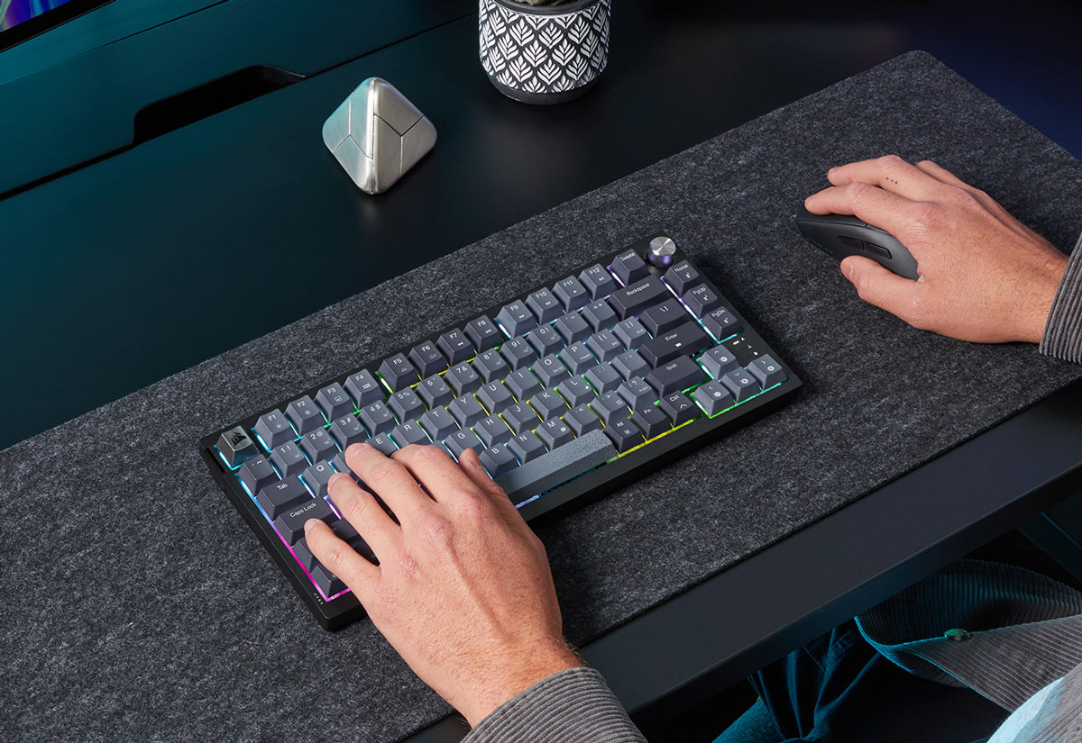 Corsair K65 PLUS Wireless