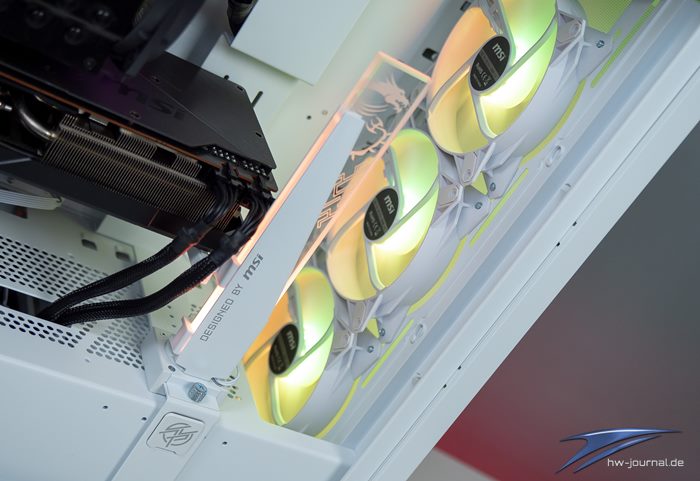 MSI Gungir 300R Airflow 33
