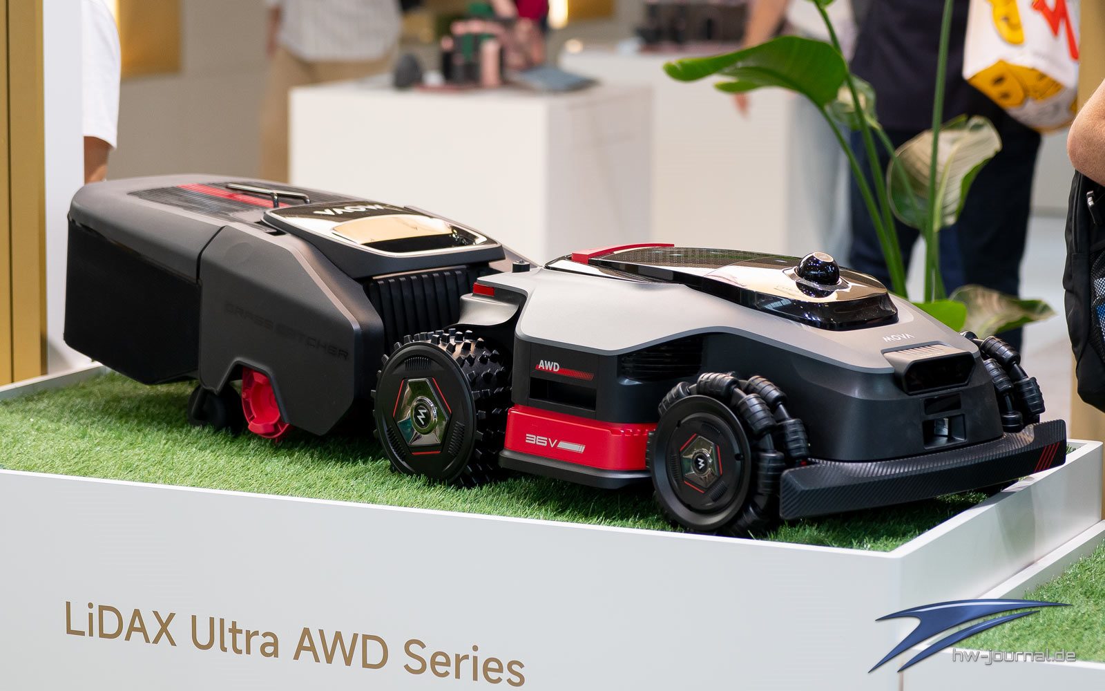 Mova LiDAX Ultra AWD IFA 2025