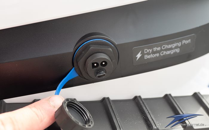 Ecovacs Ultramarine P1 04