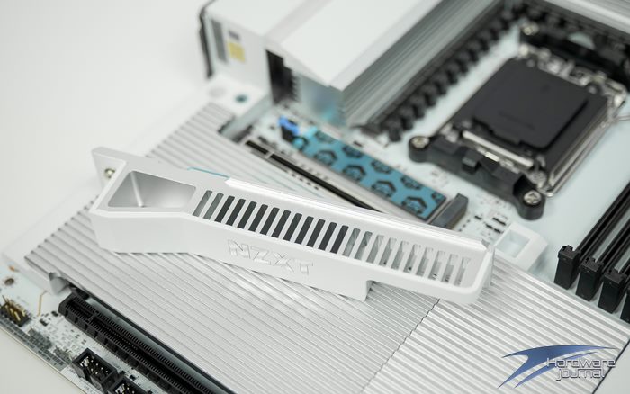 NZXT N9 X870E 09